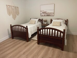 2 Schlafzimmer, Bügeleisen/Bügelbrett, WLAN, Bettwäsche