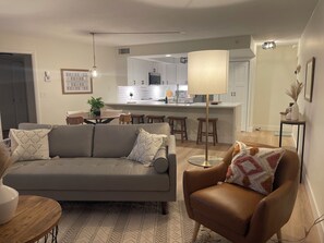 Living area - Singer Island updated 2 bedroom condo! (Riviera Beach)