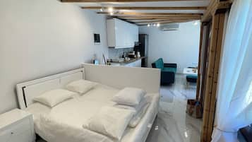 1 bedroom, iron/ironing board, free WiFi, bed sheets