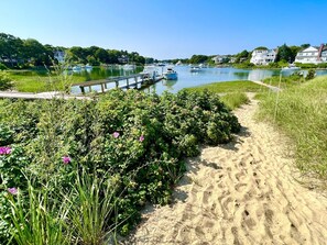 Am Strand, Liegestühle, Strandtücher