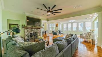 Smart TV, fireplace, books