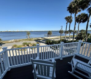 Property grounds - Otium Villa - Waterfront, intercoastal villa with a Spa-like feel. (Port Orange)