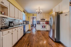 Microwave, oven, stovetop, dishwasher