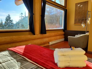 4 bedrooms, free WiFi, bed sheets