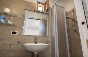 Chambre Économique | Salle de bain