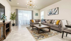 House, Multiple Beds, Pool Access, Pool View (7404OL Solterra) | Living area