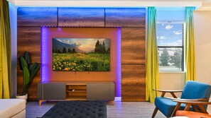 Casa, varias camas, acceso a la alberca (1415MV CG) | Área de sala de estar