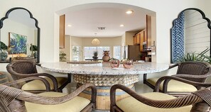 Ferienhaus, Mehrere Betten, Poolzugang, Poolblick (2515AB WH) | Speisen