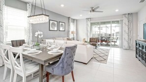 Casa, varias camas, acceso a la alberca, vista a la alberca (1197AB WIR_01) | Interior