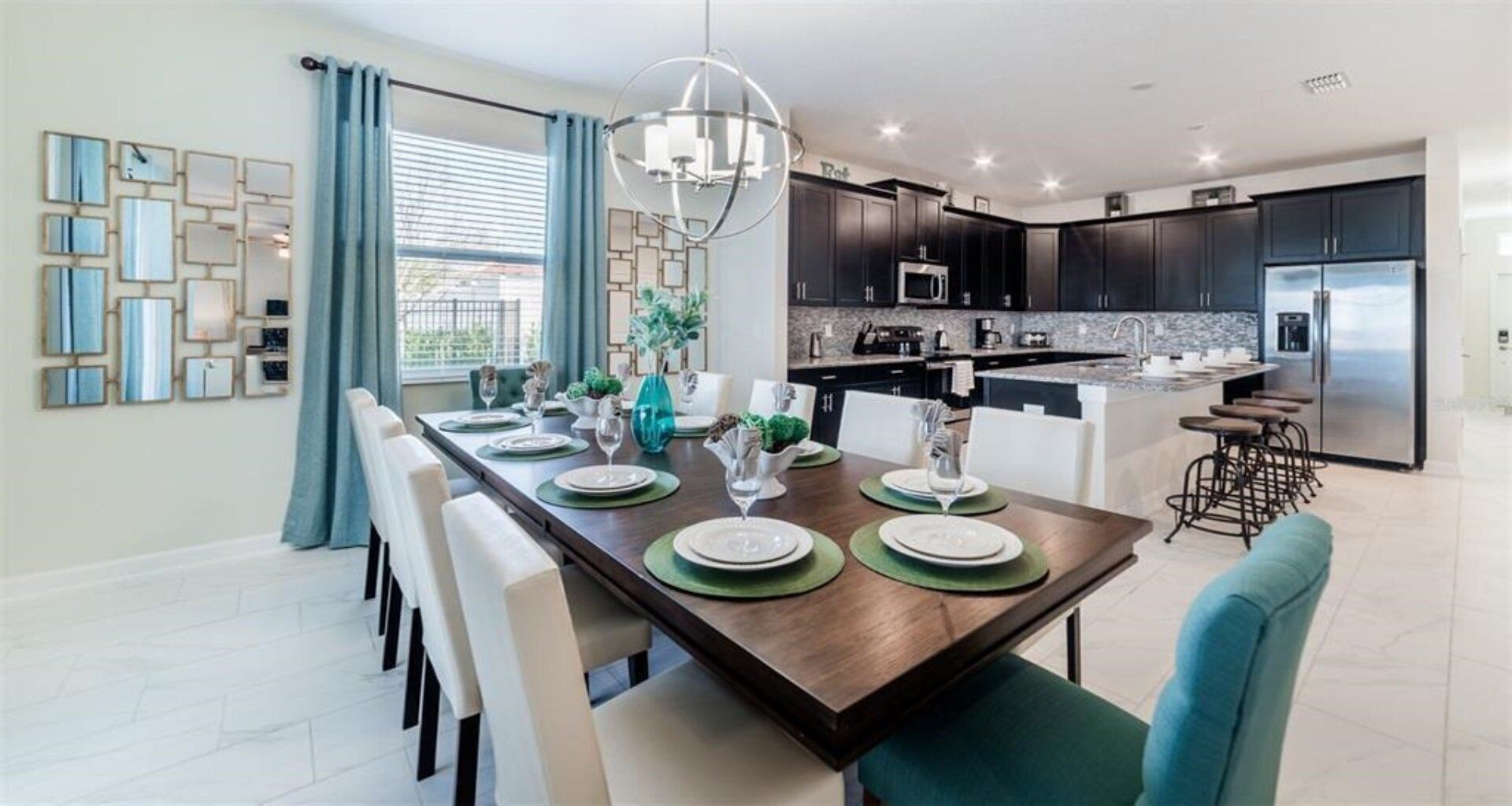 Rumah, Beberapa Tempat Tidur, akses ke kolam renang, pemandangan kolam renang (4725KC SL) | Tempat makan