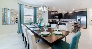 Casa, varias camas, acceso a la alberca, vista a la alberca (4725KC SL) | Restaurantes