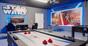 Games room - Opulent Retreat With Private Pool Near Disney (Davenport)