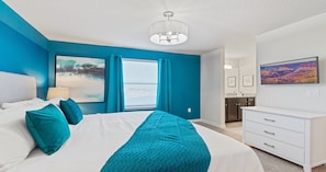 House, Multiple Beds, Pool Access, Pool View