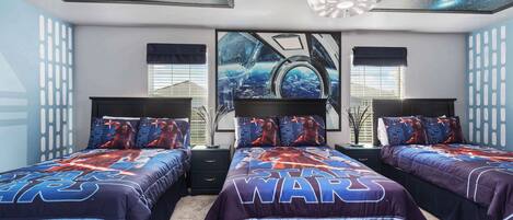 House, Multiple Beds, Pool Access, Pool View (1563PW CG)