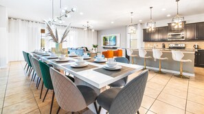 獨棟房屋, 多張床, 可使用泳池 (1671LA WAW) | 用餐區