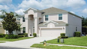 Exterior - Windsor Hills 6br Cozy Home Pool/spa 2miles Disney (Kissimmee)