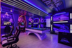 Spielezimmer