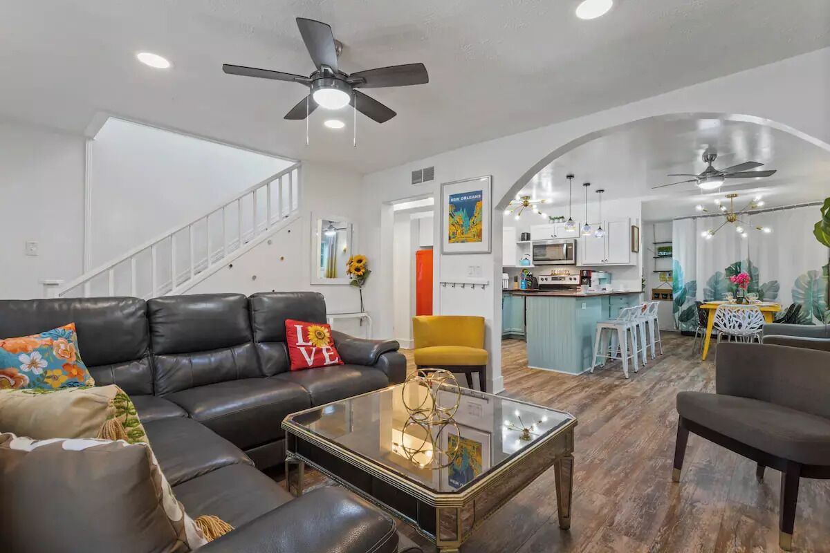 GAME Room, Huge Yard, Sleep 10, Beach 