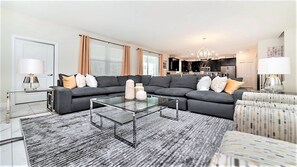 House, Multiple Beds, Pool Access, Pool View (8811IC CG) | Living area