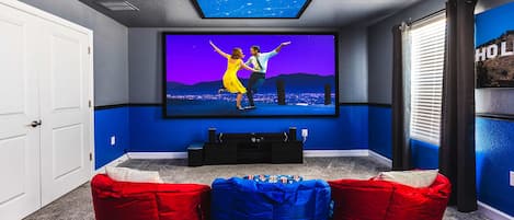 House, Multiple Beds, Pool Access (1575PW CG_02) | Interior