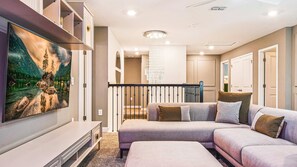 Casa, varias camas, acceso a la alberca (2913PS SL_04) | Área de sala de estar