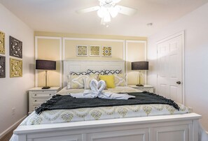 6 bedrooms, individually decorated, individually furnished, bed sheets
