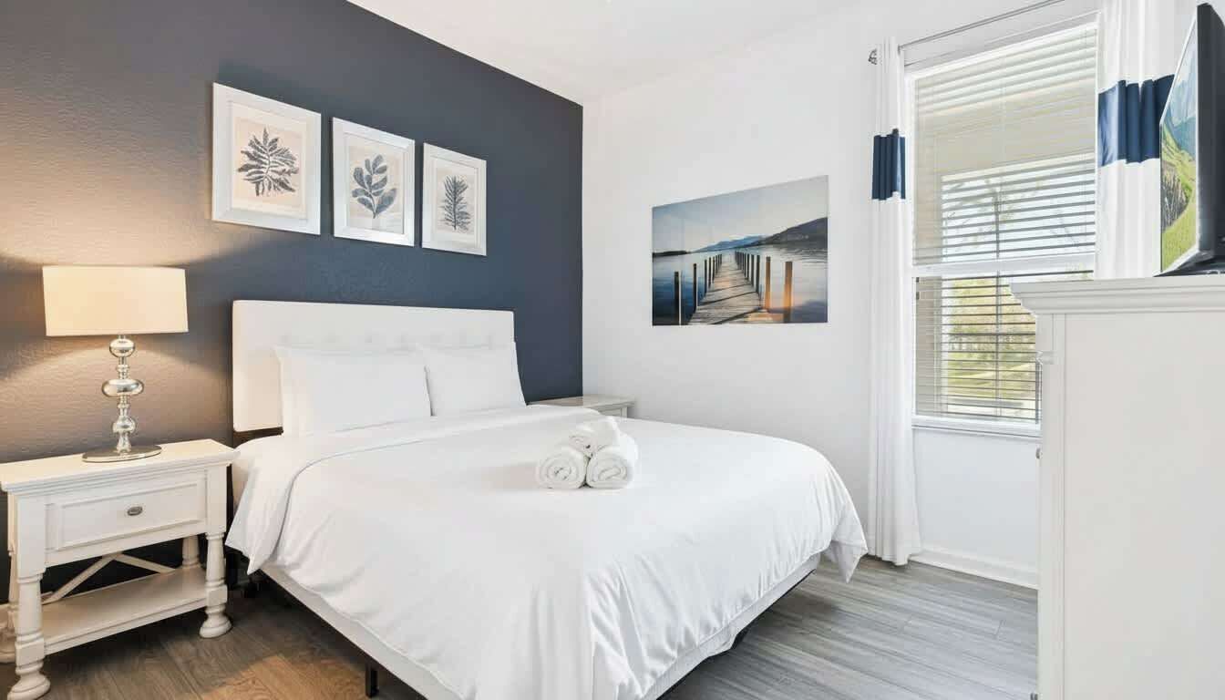 House, Multiple Beds, Pool Access, Pool View (7793BC WH) | 6 bedrooms, individually decorated, individually furnished, bed sheets