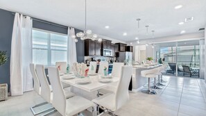 House, Multiple Beds, Pool Access (2311LC WIR_01) | Dining - Pool Villa 2311 (Davenport)