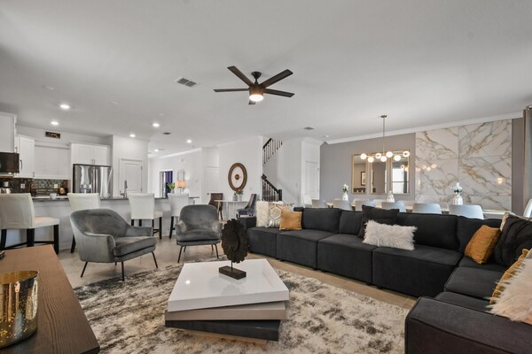 Lakeview Villa Near Disney With Pool & Resort - Kissimmee, FL