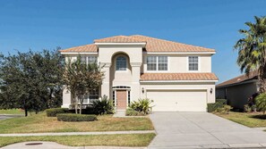 Exterior - Firework View 6BR Home Pool/spa/game Near Disney! (Kissimmee)