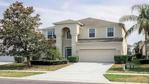 Exterior - Windsor Hill 6BR South-facing Pool/spa Near Disney (Kissimmee)