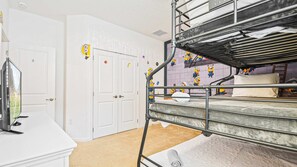 Ferienhaus, Mehrere Betten, Poolzugang, Poolblick (418MB BV) | 12 Schlafzimmer, individuell dekoriert, individuell eingerichtet