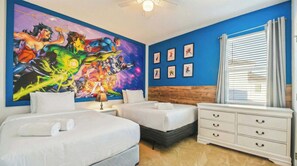 12 bedrooms, individually decorated, individually furnished, bed sheets - Spacious 12-bed Villa With Pool & Resort Amenities (Kissimmee)