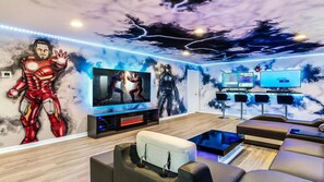 House, Multiple Beds, Pool Access (1651LA WAW) | Interior