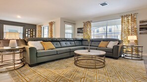 House, Multiple Beds, Pool Access, Pool View (2736BD SL) | Living area