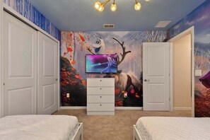 Unclassified image, 4 of 75, button - Extraordinary 10br Private Pool Spa Near Disney (Davenport)