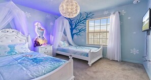 House, Multiple Beds, Pool Access (2433DS WAW_05) | 5 bedrooms, individually decorated, individually furnished, bed sheets - Family Kissimmee 5BR Home Pool/loft/tub (Kissimmee)