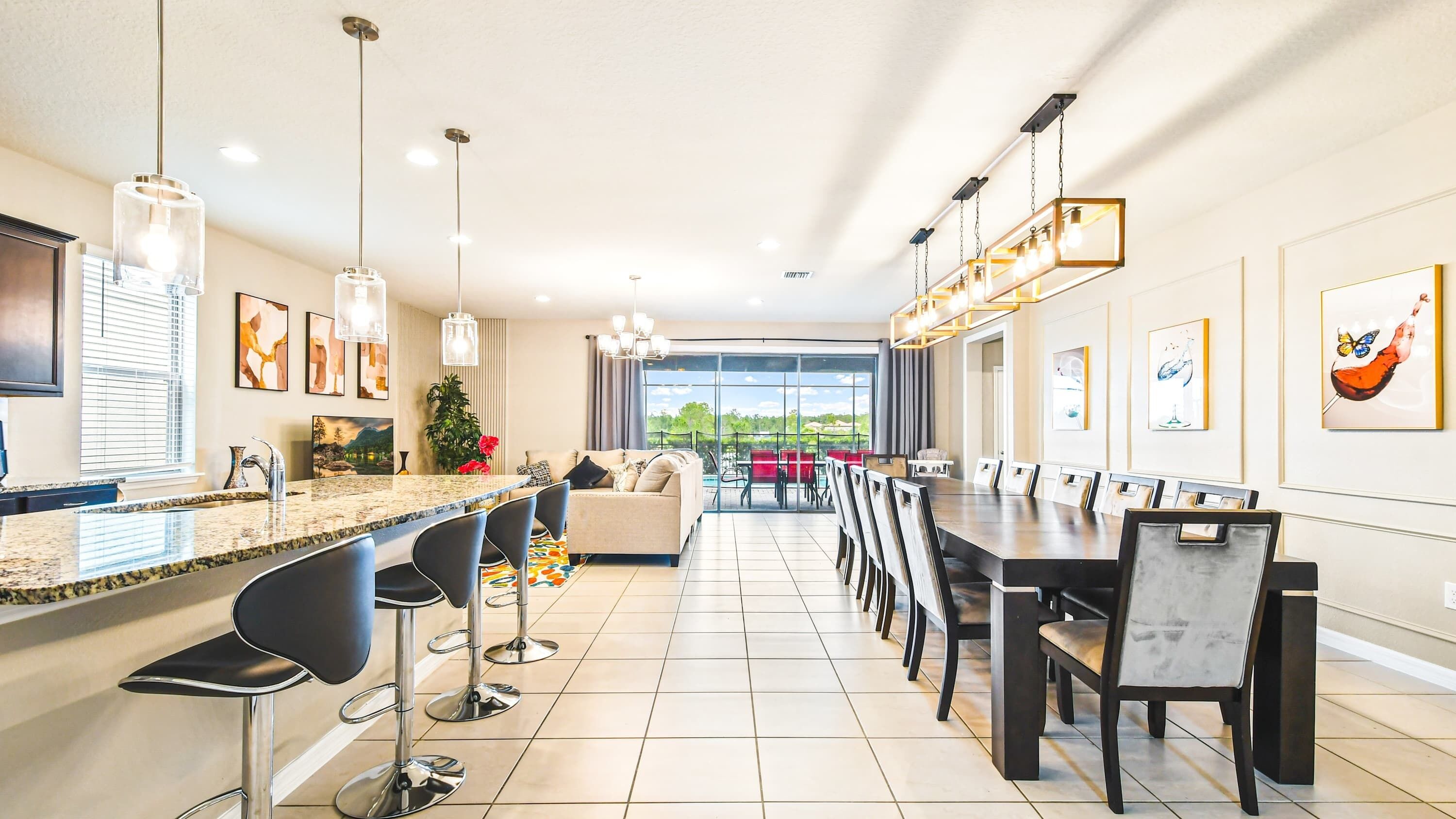 House, Multiple Beds, Pool Access, Pool View | Dining