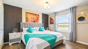 8 bedrooms, individually decorated, individually furnished, bed sheets - Windsor At Westside 8BR Pool Spa Near Disney 2301 (Kissimmee)