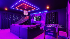 House, Multiple Beds, Pool Access (8915CBD Solara_01) | Game room