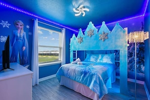 Casa, varias camas, acceso a la alberca, vista a la alberca (3020MD WIR_01) | 10 habitaciones, decoración personalizada y muebles diferentes