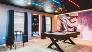 Games room - Exclusive Resort Home With Pool & Game Room (Davenport)
