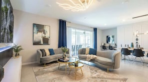 House, Multiple Beds, Pool Access (3711LA WIR_01) | Living area