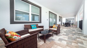 House, Multiple Beds, Pool Access, Pool View (8813CB CG) | Outdoor dining