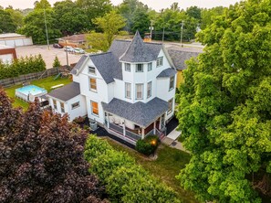 Exterior - Hot Tub, Heated Pool & Games — Walk to Town (South Haven)