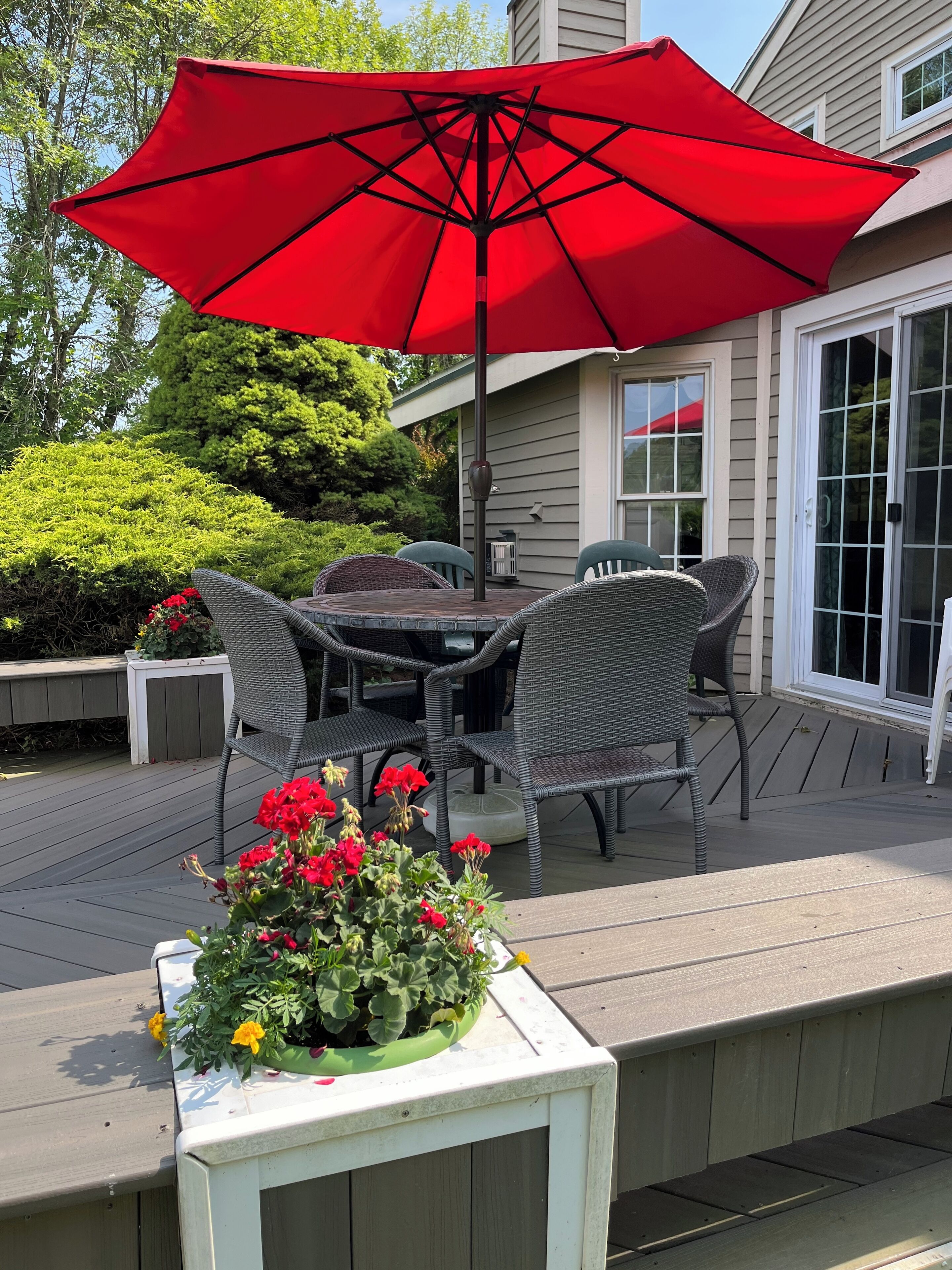 Saratoga Springs dream vacation home near Track and SPAC with full amenities!
