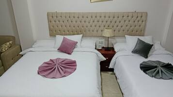 Kamar Triple Deluks | Makan di kamar