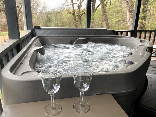 Flag Springs House - only 20 minutes from Branson