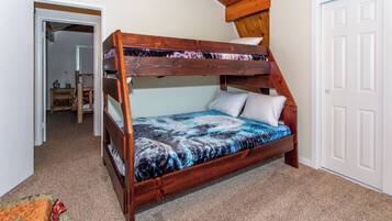 Basic Cabin | 2 bedrooms, free WiFi
