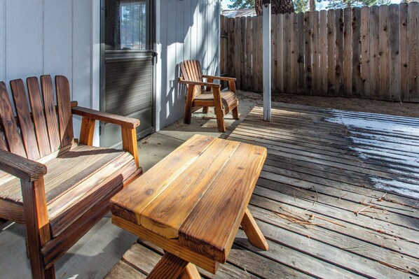 Basic Cabin | Terrace/patio